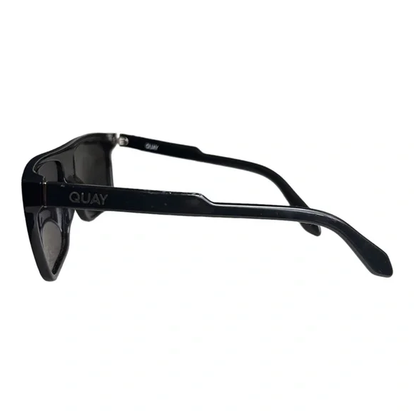 Quay Sunglasses - Picture 2 of 3